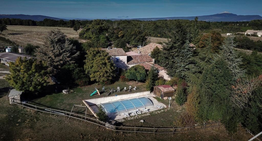 Le Petit Labouret En Provence, Chambre d'Hôtes à Revest-du-Bion