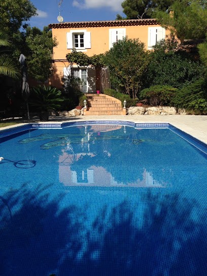 Bastide Des Oliviers, Chambre d'Hôtes à Ventabren