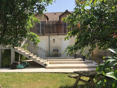 Charme de Fin et Valprune, Chambre d'Hôtes à Courteron