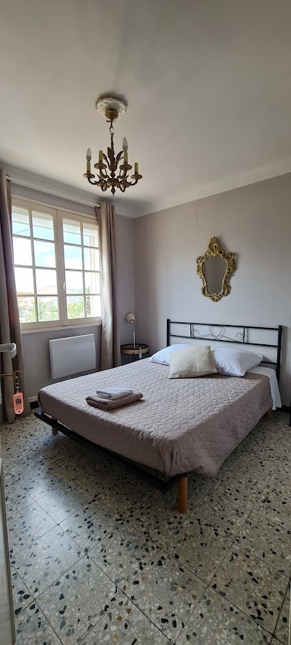 Maison Familiale Roig, Chambre d'Hôtes à Rivesaltes