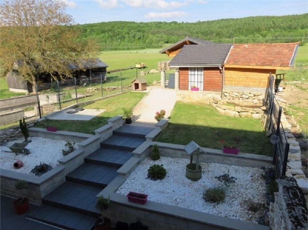 La Pause en Bugey, Maison d'Hôtes à Aranc
