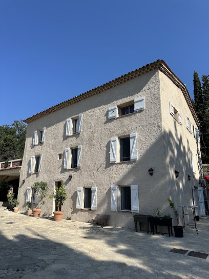 La Dolce Vita Montauroux & Thai Massage, Maison D'hôtes à Montauroux