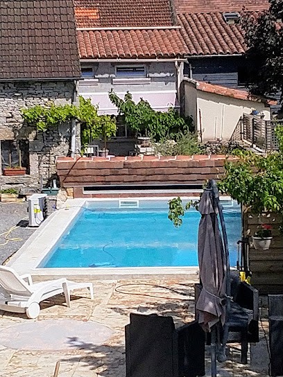 Le Chat Botté Chambre d'hôte, Chambre d'Hôtes à Espédaillac