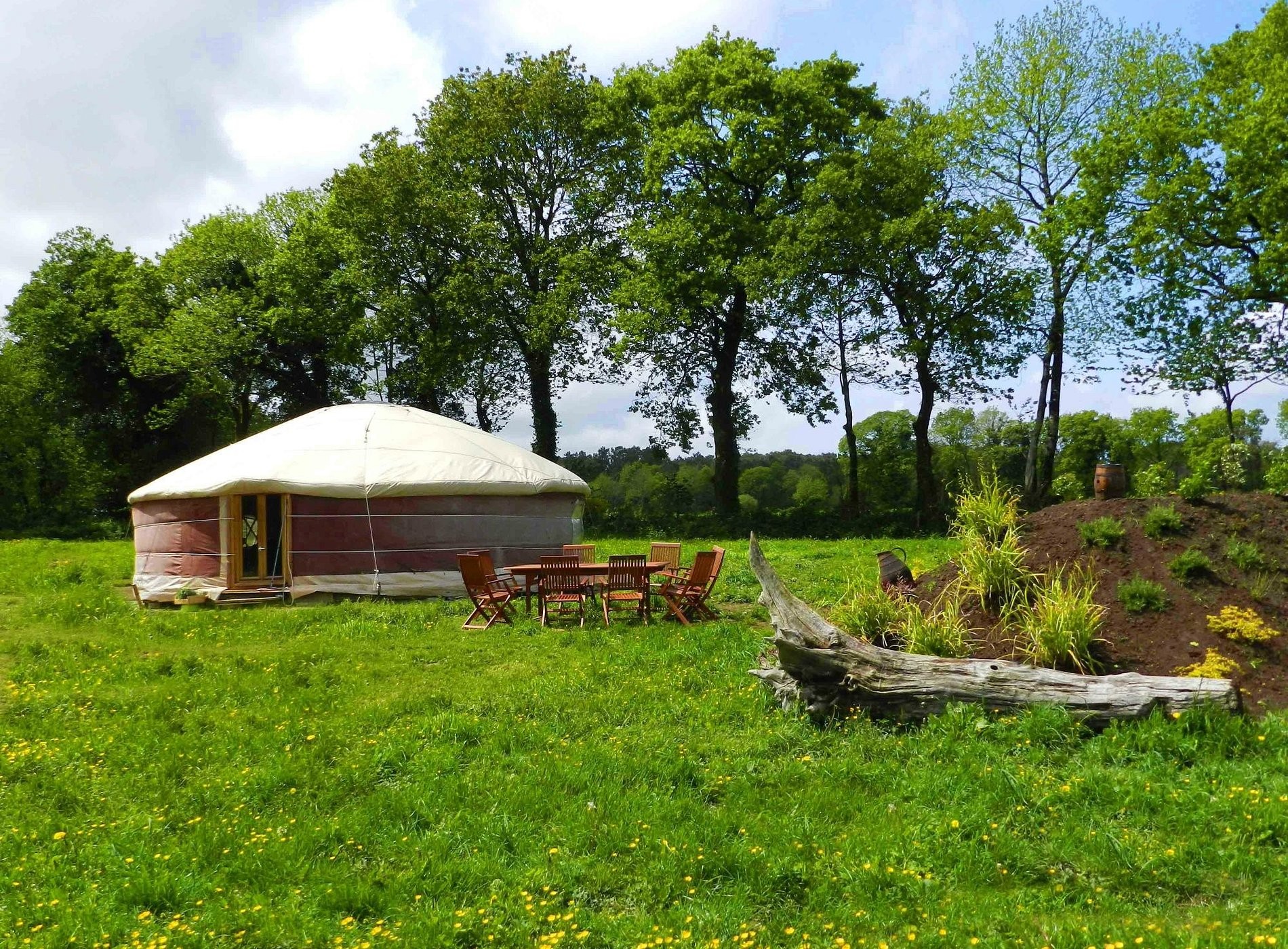 Une roulotte et des chevaux, Chambre d'Hôtes à Treffléan