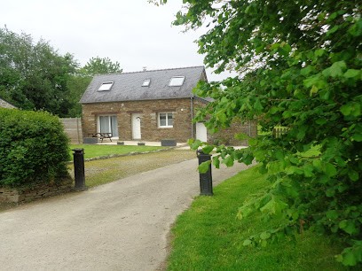 Gîte de Kerivoal, Location de Vacances à Plounévézel