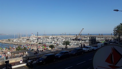 Vue sur le Port de Menton, Chambre d'Hôtes à Menton