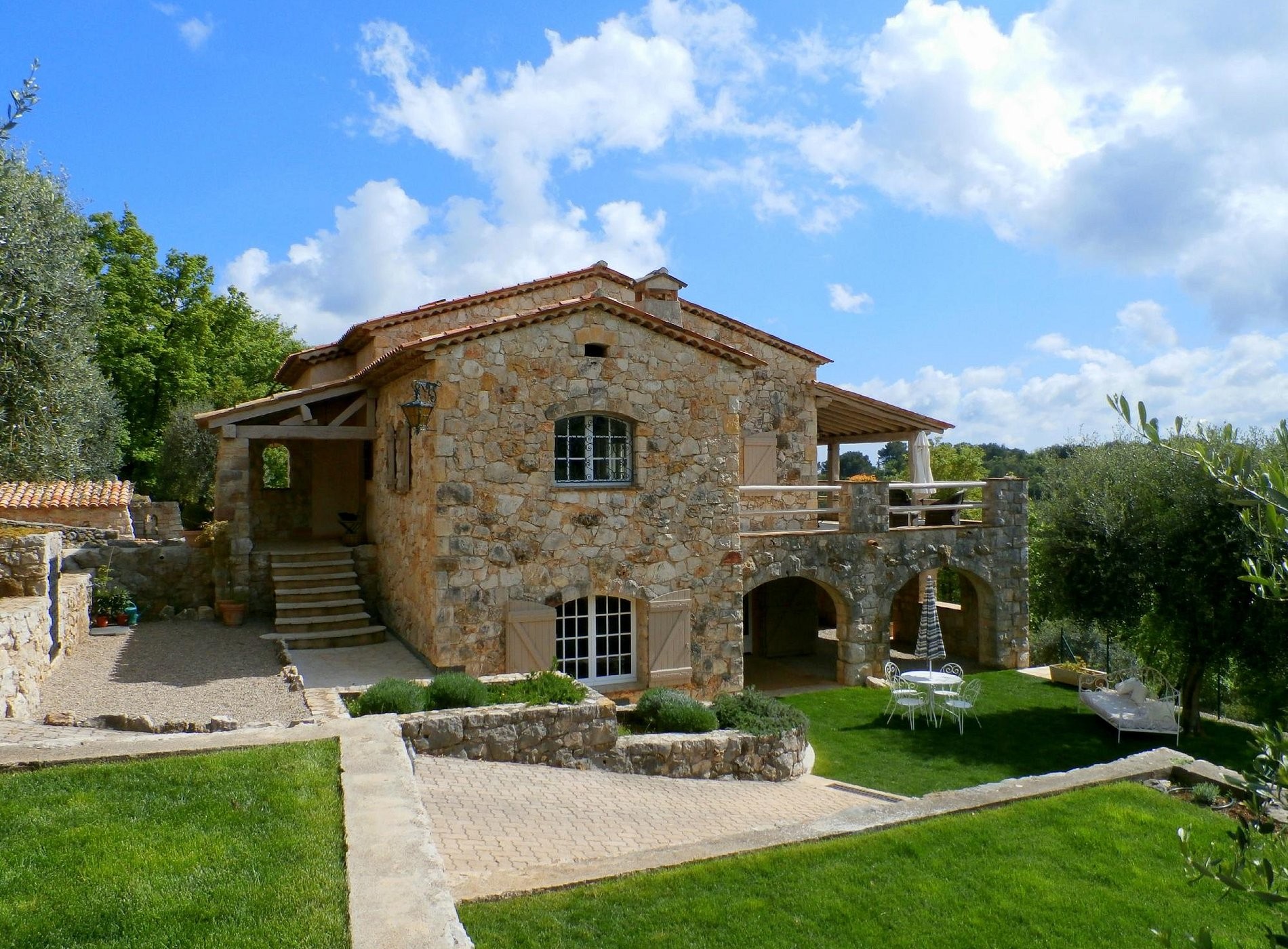 The High Laous, Chambre d'Hôtes à Roquefort-les-Pins