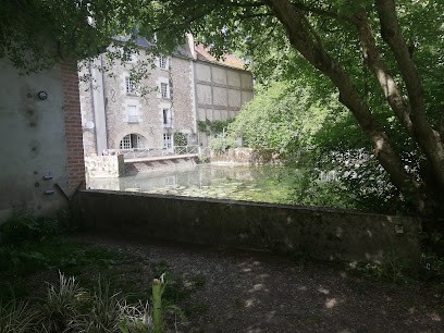 Poulichet Edmee, Chambre d'Hôtes à Montbazon