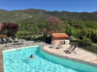 Villa La casa del gat piscine chauffée spa nordique, Location de Vacances à Mosset