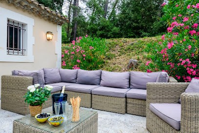 Le Clos de Bagalance - Location de vacances - Piscine privée - Jardin - Animaux acceptés, Maison d'Hôtes à Barbentane