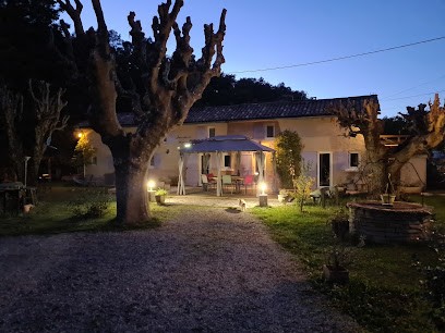 Petit Coin de Paradis : Chambre d'hôtes avec piscine, spa et sauna, proche Manosque, Alpes-de-Haute-Provence, en Provence, Maison d'Hôtes à Sainte-Tulle