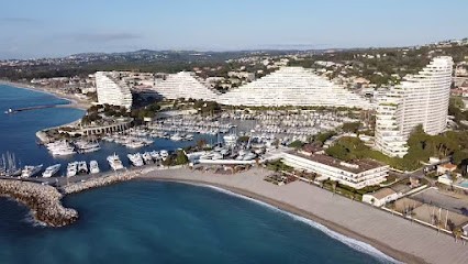 Blue Terrace Apartment, Location de Vacances à Villeneuve-Loubet