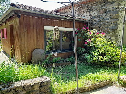 Le Jardin De Clémentine, Chambre D'hôtes à Mazeyrat-d'Allier