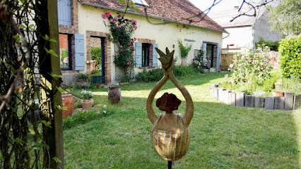 les Jardins de Mala, Chambre d'Hôtes à Henrichemont