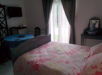 Chez Leoncie Et Bernard, Chambre d'Hôtes à Lisse-en-Champagne