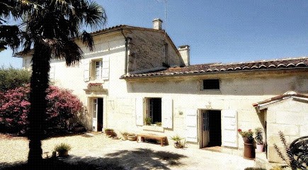 Chez Anne, Chambre d'Hôtes à Saint-Même-les-Carrières