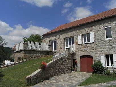 Gites Loucantou Issarles, Location de Vacances à Issarlès