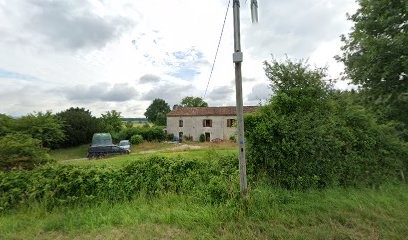 B&B Chambres d'hotes de Champagne en dordogne, Chambre d'Hôtes à Bertric-Burée