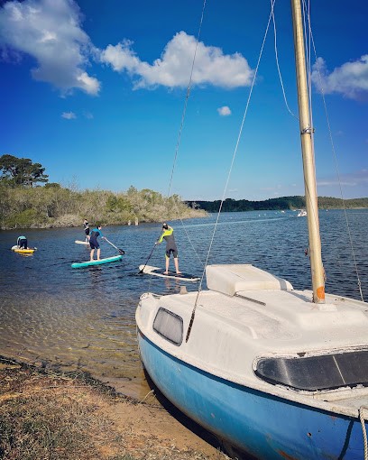 La Petite Maison 40, Location de Vacances à Sainte-Eulalie-en-Born