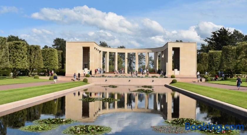 Villa kahlo Omaha Beach, Chambre d'Hôtes à Colleville-sur-Mer