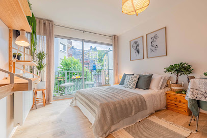 Studio Bali 2**, Location De Vacances à Aix-les-Bains