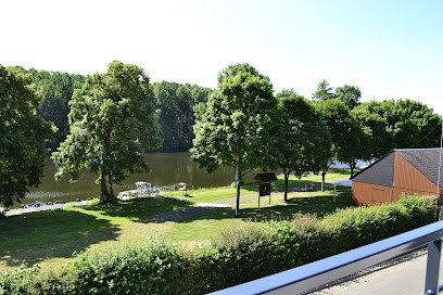 Gite de la Pescherie, Location de Vacances à Ampoigné