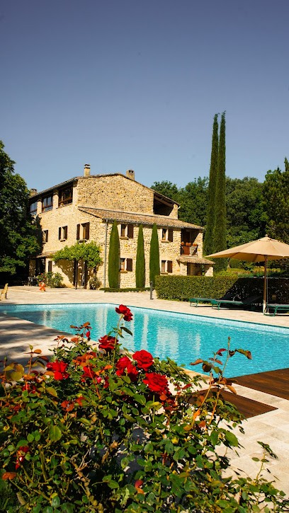 Le Moulin de l'Asse, suite de charme avec jacuzzi et sauna privatifs, piscine et petits déjeuners, Chambre d'Hôtes à Bras-d'Asse