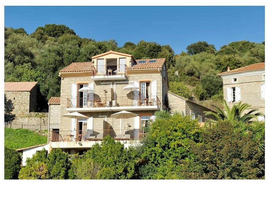 La Villa Guidi - Chambre D'hôtes - Location Hébergement Vacances Vallée-Du-Taravo Baie-De-Cupabia En Corse Du Sud, Chambre D'hôtes à Pila-Canale