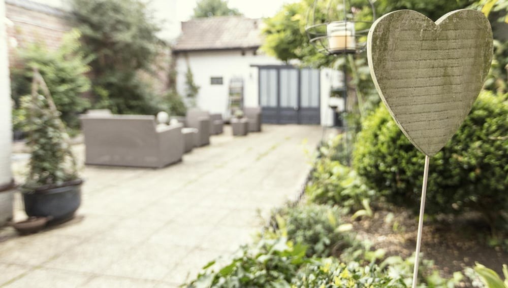 Aux Petits Bonheurs Chambres D'hôtes, Chambre d'Hôtes à La Gorgue