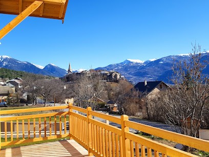 Chalet Les Genevriers, Location de Vacances à Saint-Crépin