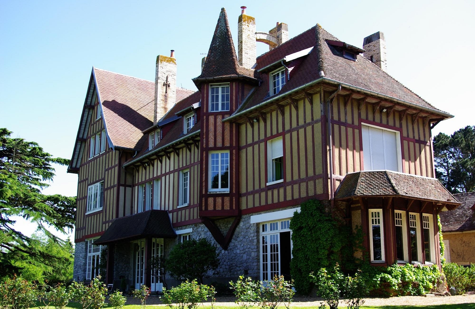 Manoir de la Chalouère, Chambre d'Hôtes à Avrillé
