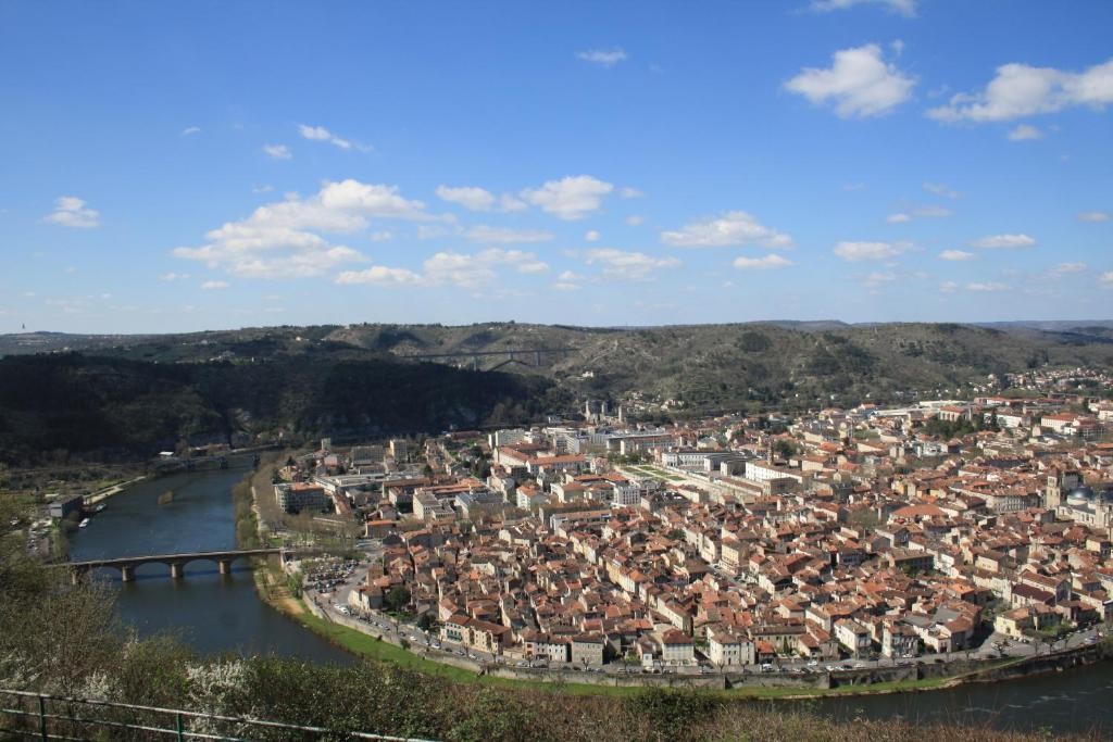 Bed & Breakfast La Perle Lot, Chambre d'Hôtes à Castelnau Montratier-Sainte Alauzie