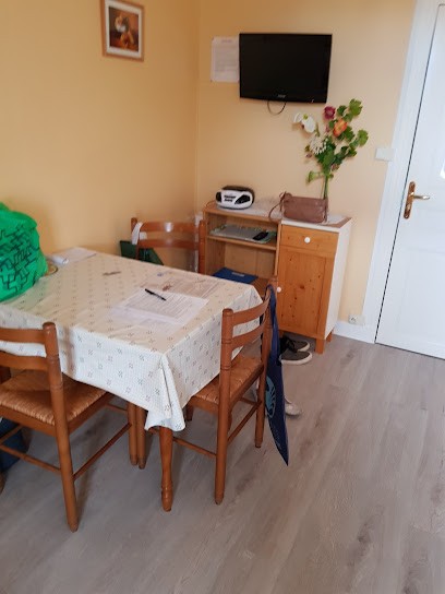 Le Select, Location de Vacances à Néris-les-Bains