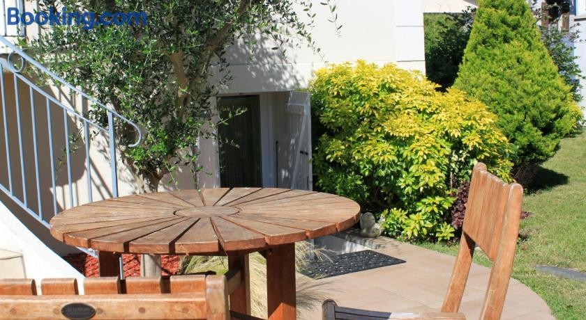 Chambre D'hotes Antony, Chambre d'Hôtes à Fresnes