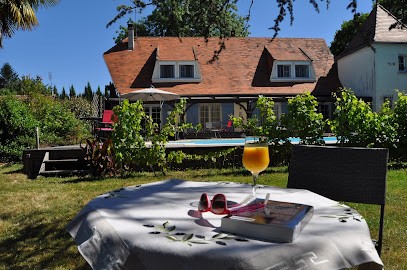 Le Puits Des Lucques Gîte Et Chambre D'hôtes, Chambre d'Hôtes à Ménesplet