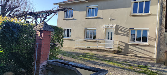 Gîte Les Deux Tilleuls, Location De Vacances à Porte-des-Bonnevaux