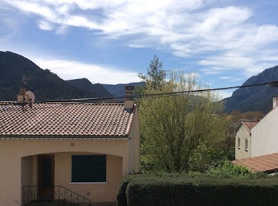 Catharvine Holiday Home, Chambre d'Hôtes à Quillan