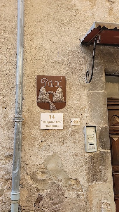 Chapitre des Chanoines, Chambre d'Hôtes à Entrevaux