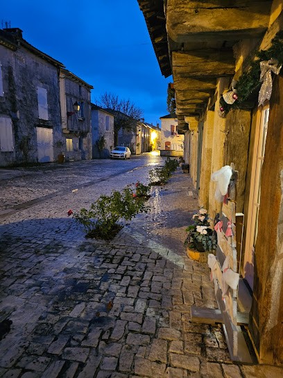 Gite Oranis, Location de Vacances à Montjoi