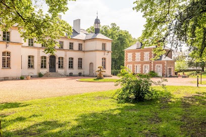 Chambre D'hotes & Gîte Vichy : Château De Charmeil, Chambre d'Hôtes à Charmeil