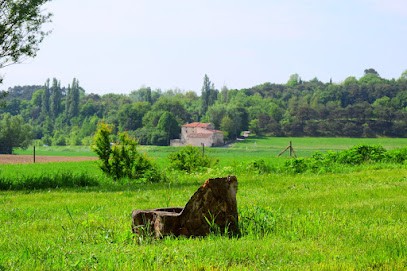 Le Moulin De Sarret SARL, Chambre d'Hôtes à Forcalquier