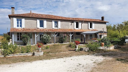 Grande Maison Avec Jardin à La Ferme Chaleureux Capacité D'hébergements 10 Personnes Pour éventuellement Dhiver, Location de Vacances à Yviers