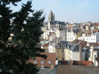 CHAMBRES D'HOTES, Chambre d'Hôtes à Pontoise