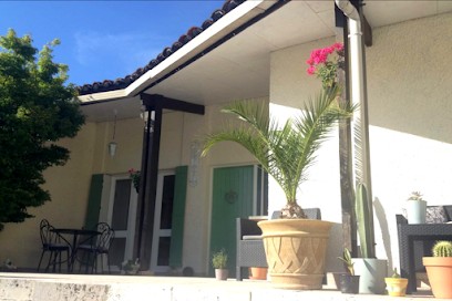 Villa Vianne B&B, Location de Vacances à Vianne
