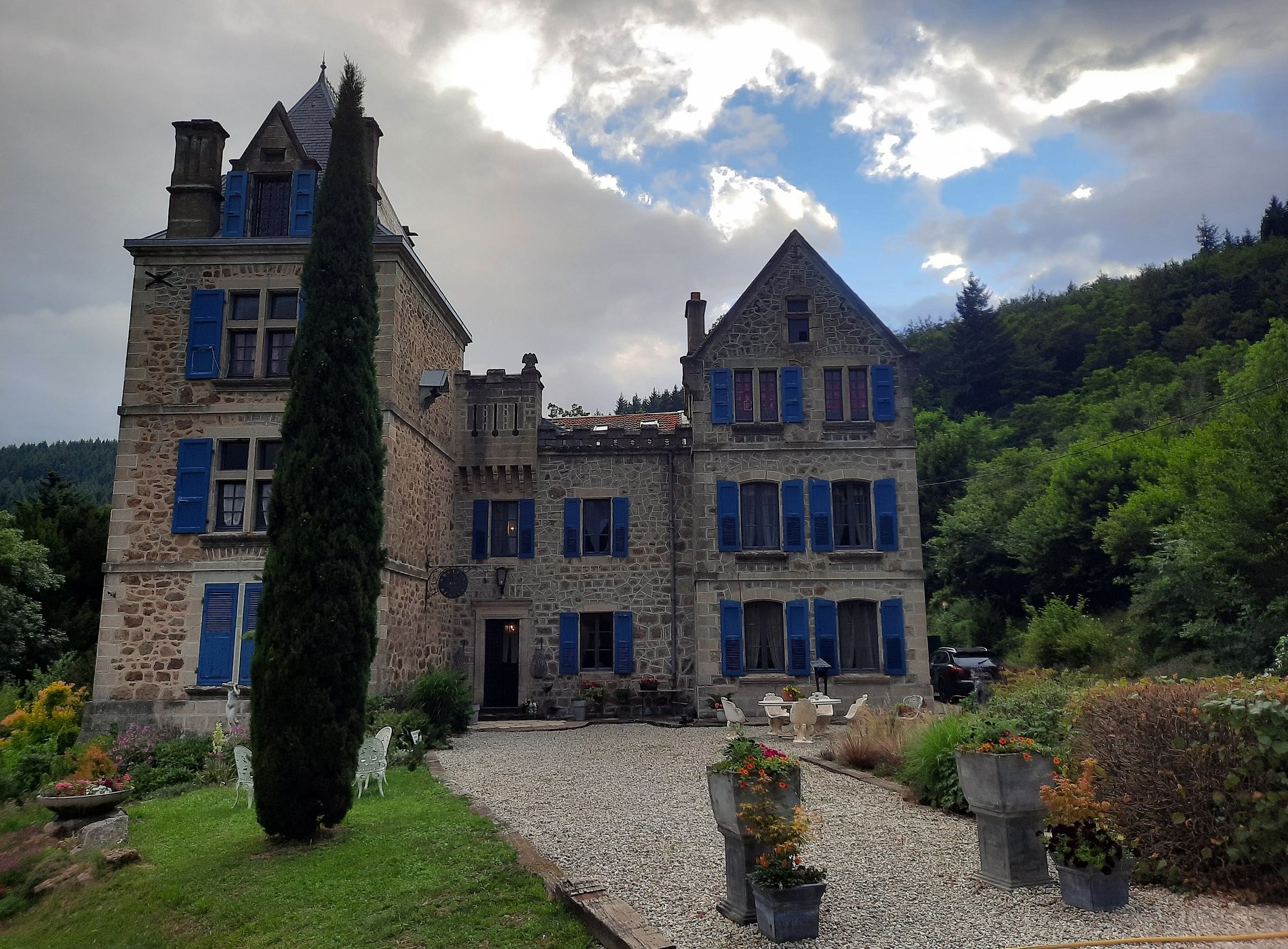 Chateau du Besset, Chambre d'Hôtes à Désaignes