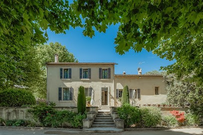 VILLA TOSCANE, Chambre d'Hôtes à Saint-Victoret
