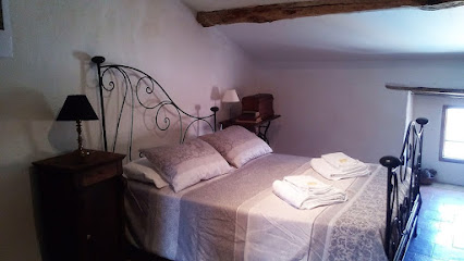 Pierre's French Immersion, Chambre D'hôtes à la Livinière