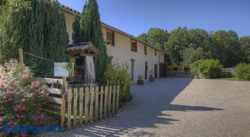 Le Paradis Vert, Chambre d'Hôtes à Pirajoux