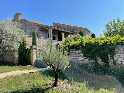 La Bastide des Mûriers, Chambre d'Hôtes au Garn