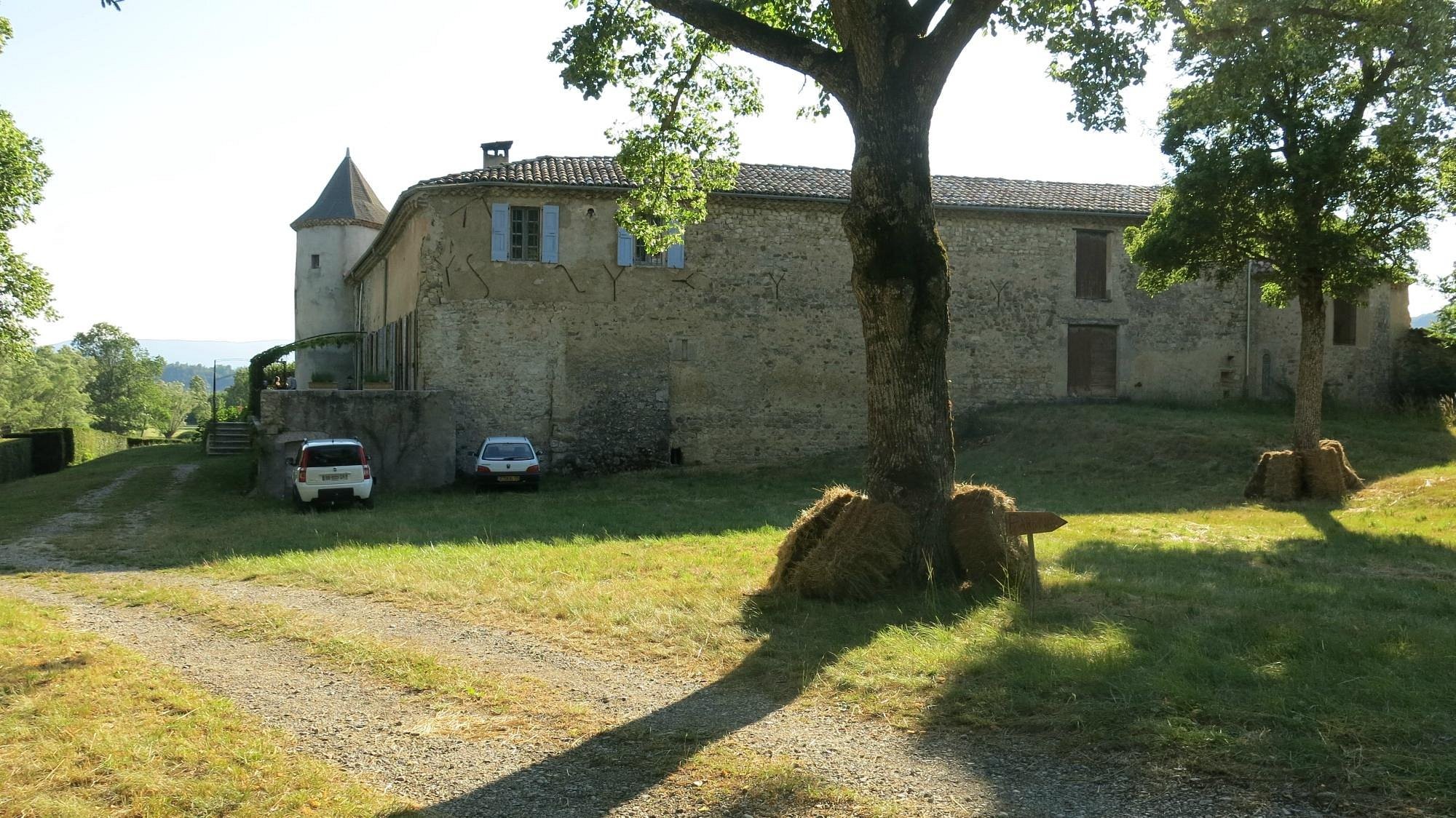 Prieuré de Véras, Chambre d'Hôtes à Oze